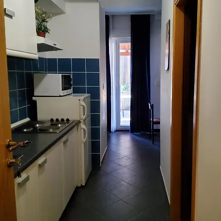 4 Sleeps 4 Guests * Split