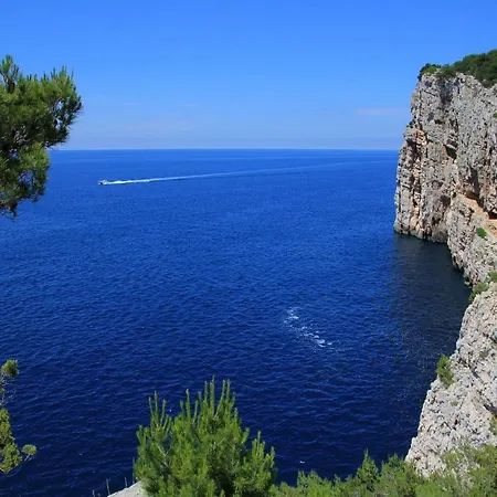 Apartman 4 Sleeps 4 Guests *