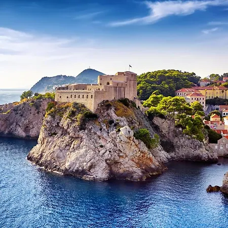 4 Sleeps 4 Guests Apartman Split